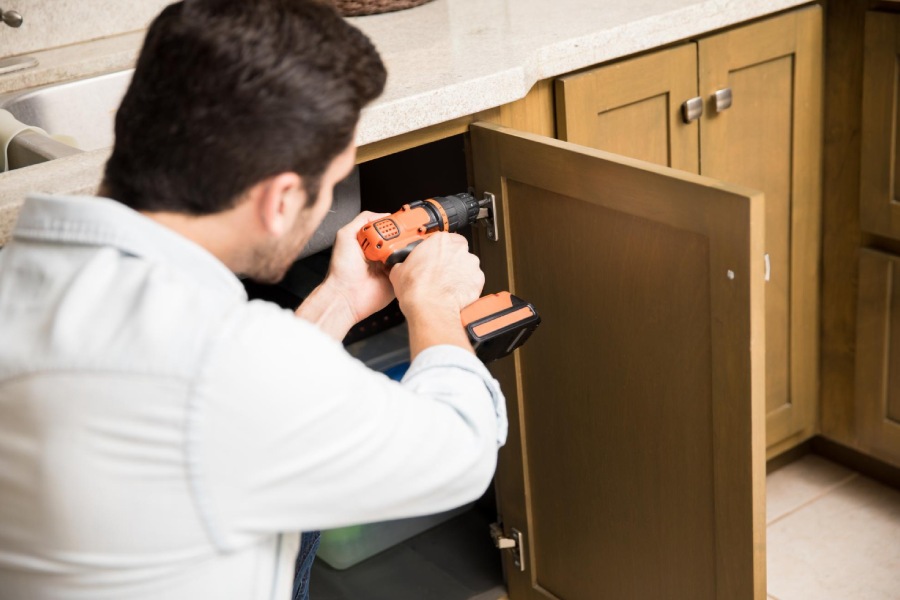 Replacing Kitchen Cabinet Doors